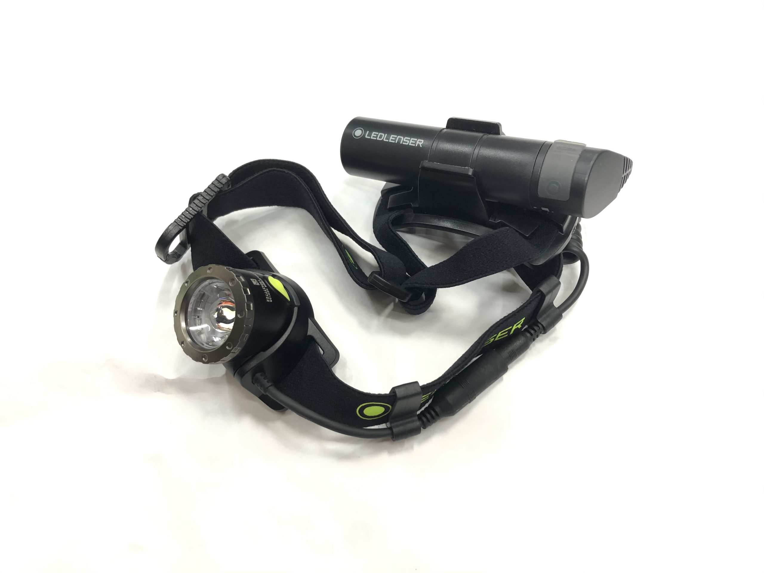 送料無料】ヘッドライトの最高峰［Ledlenser］ NEO10R カラー：Black 